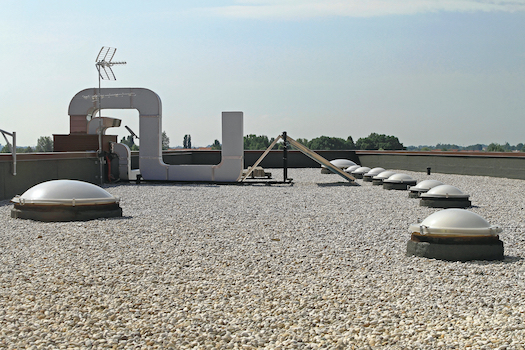 Commercial Flat Roof With Gravel